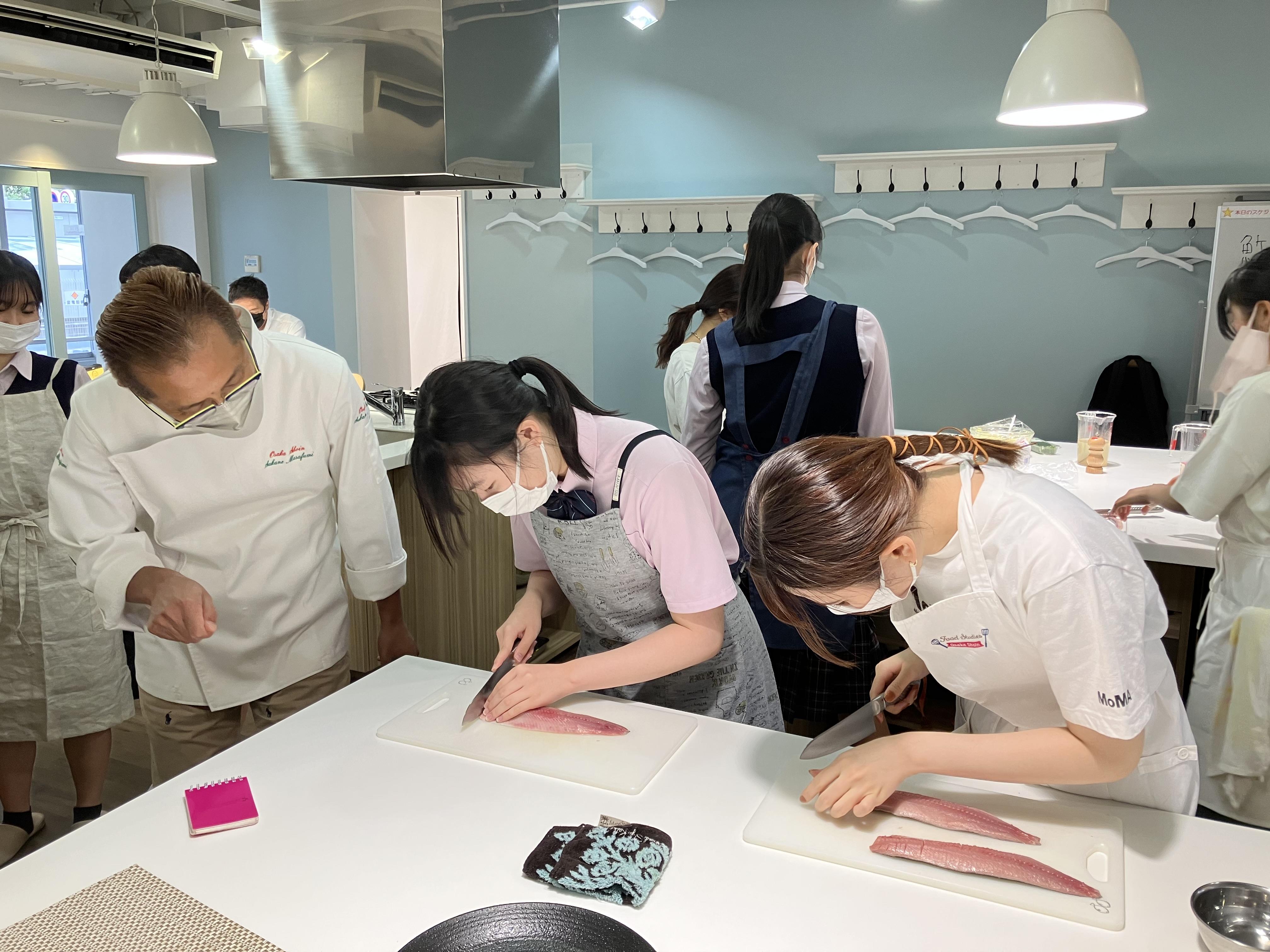 ■SDGsを考えよう！ライフプランニング学科の学生と大阪高等学校の生徒による共同プロジェクト■「ニシン料理の発表会と試食会」を開催