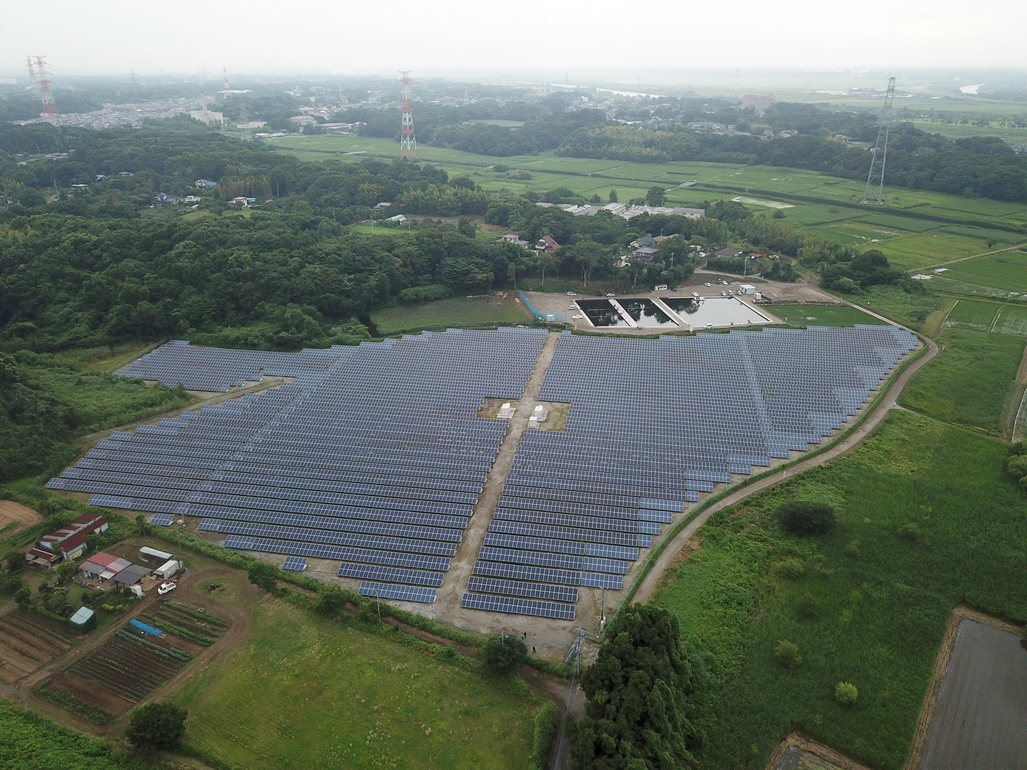 千葉商科大学が日本初の「RE100大学」を達成！　直近1年間の電気の自然エネルギー率が101.0％に。