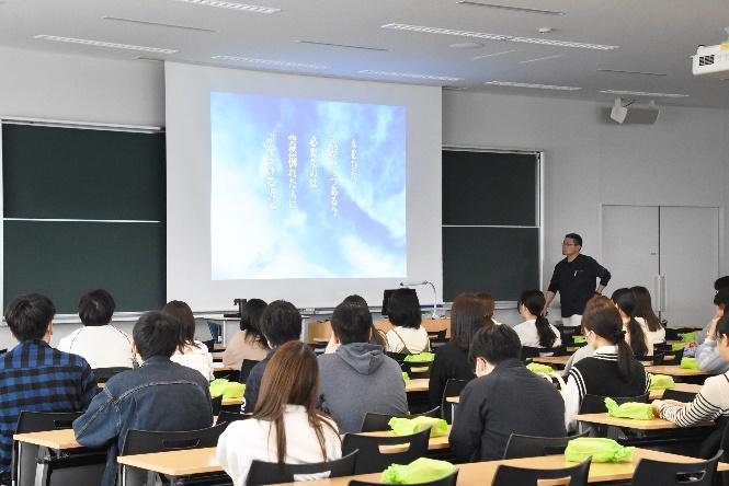 【京都橘大学】約1,700名がBLS（心肺停止または呼吸停止に対する一次救命処置）を習得、新入生全員を対象に大規模救命講習『橘PUSH講習会』を実施