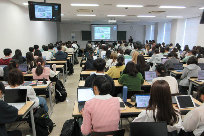 人の痛みを分かち合える人材になってほしい－麻布大学スタンダード科目『地球共生論』で訴えた福島県双葉町長の願い－