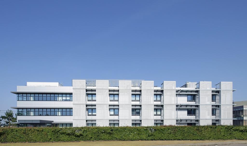 学校法人金沢工業大学革新複合材料研究開発センター「実証開発拠点」開所式開催