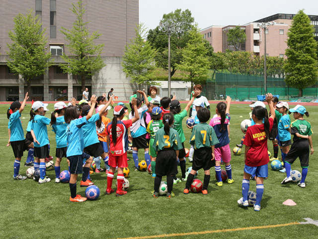 駒沢女子大学が6月4日に「平成29年度 第1回 駒沢女子大学サッカー教室～日テレ・ベレーザの選手とサッカーをしよう！」を開催 — 小学生女子の参加者を募集中