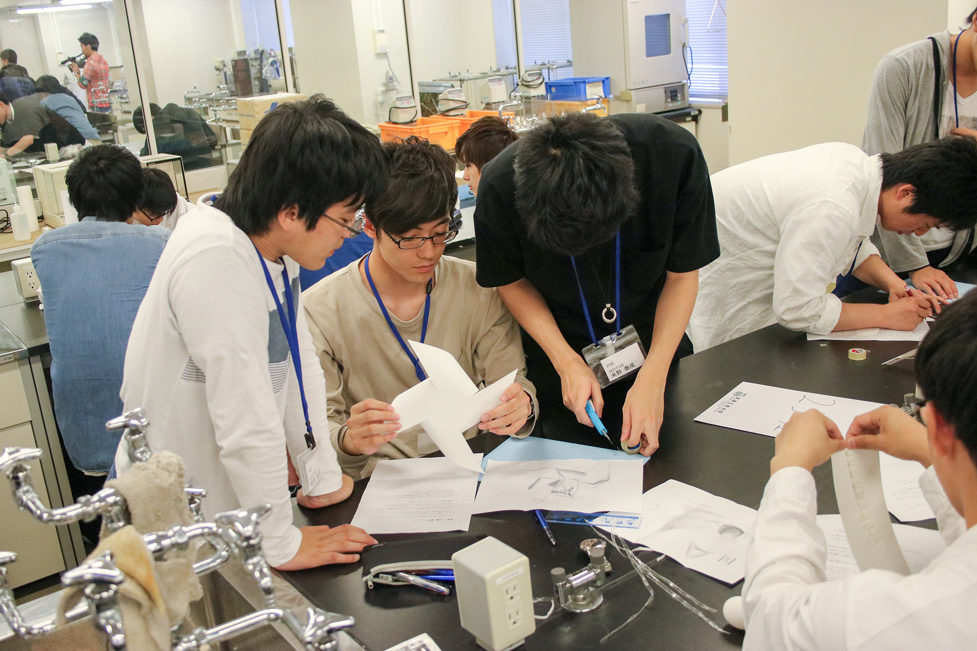 芝浦工業大学 — プロの技術者に挑め！台湾の学生と協働で「たまご落とし」＆「氷溶かし」に挑戦 ～40m落下の衝撃吸収容器＆氷3.5kgを速く溶かす器具をつくる～