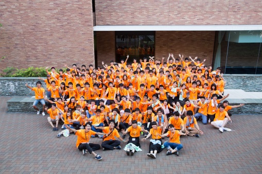 西日本最大のオープンキャンパス開催　東進衛星予備校 英語科講師 安河内哲也先生による特別講演も開催 — 近畿大学