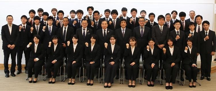 びわこ成蹊スポーツ大学の「教職コア・チーム」第4期生が始動 — 結成・開講式を実施