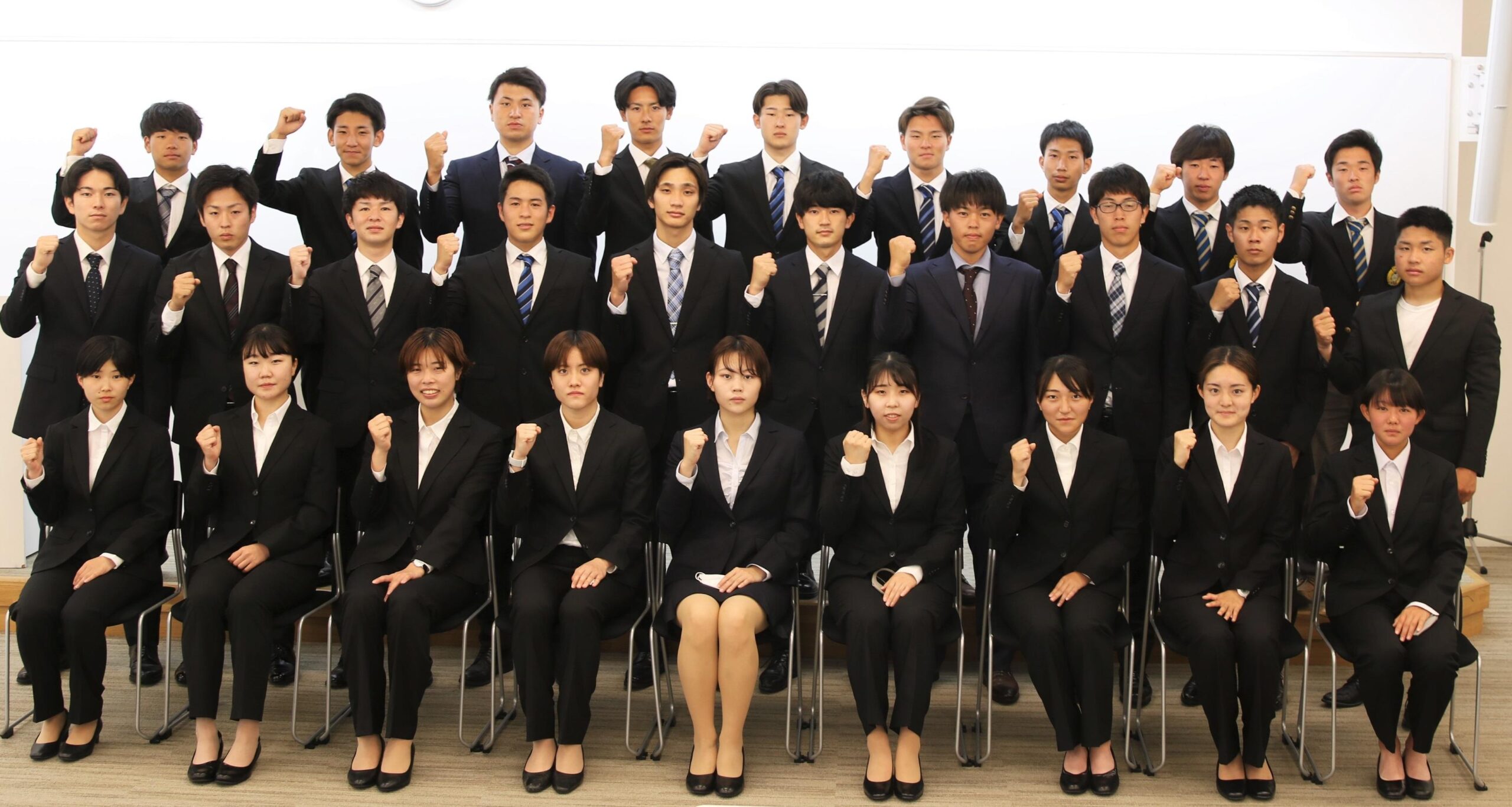 びわこ成蹊スポーツ大学が「公務員コア・チーム」を発足 — 第1期生31名がチームで公務員試験合格に挑む