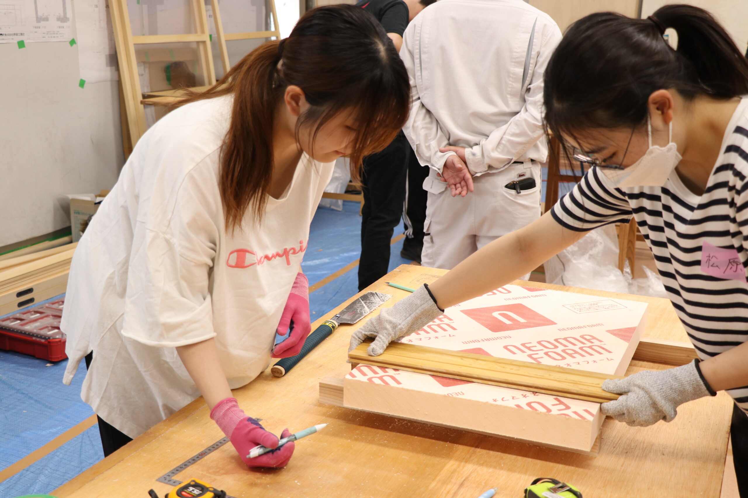 千葉商科大学生が主体となって学生談話室をDIY、3/6・7に実施 ―「断熱化×学生アイデア」で快適な空間にリノベーション ―