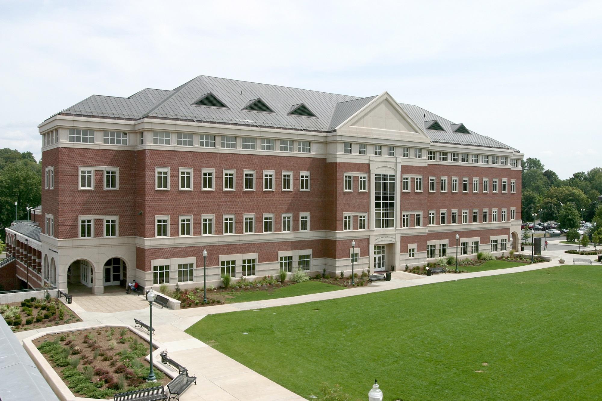 ダブル・ディグリー・プログラムが2018年4月始動 — 関東学院大学と海外大学で、学位の同時取得が可能に — 米 セントラル・コネチカット州立大学、豪 ニューカッスル大学と連携