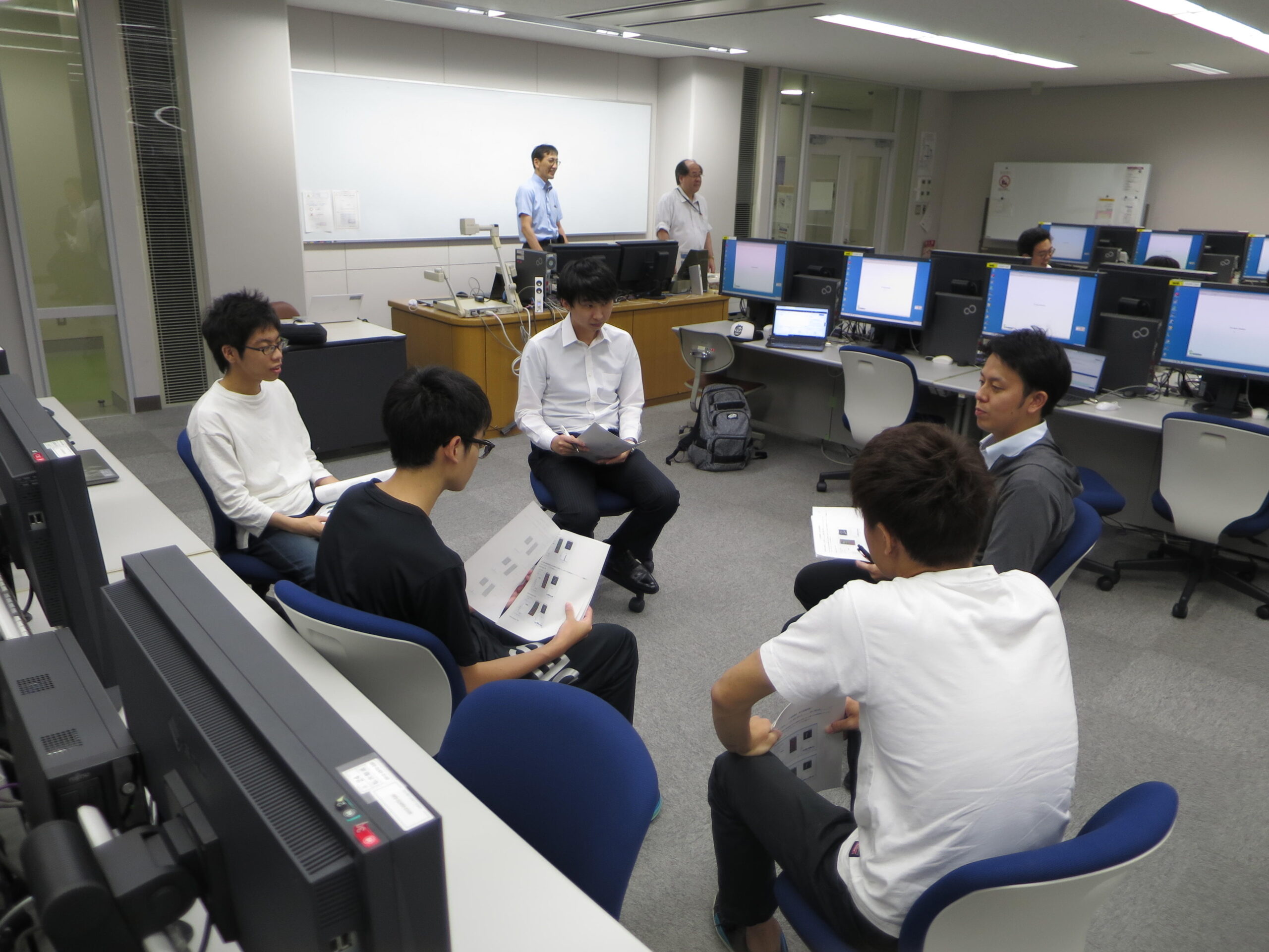 社会人の学び直し「KITリカレント教育プログラム」の夏期集中講義の募集を令和4年7月1日より開始。AIやIoTを基礎から応用まで学ぶ「情報技術教育プログラム」、組織の活性化を図る「組織活性化と倫理プログラム」を開講。–金沢工業大学