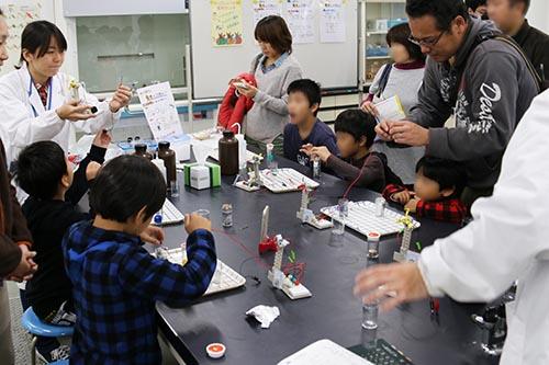 大阪電気通信大学が11月5日に「第10回テクノフェアinねやがわ」を開催 — 3Dプリンタでのフィギュア製作やCG合成体験など