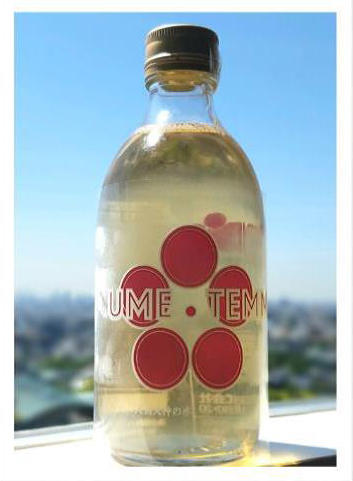 ◆関西大学社会学部・黒田ゼミが、水都大阪の名水・天満天神の水を再々生！◆”聖産学”連携商品・梅サイダー「UME・TEMMA」を開発！～ 女子学生が浴衣姿で商品ＰＲを展開。オシャレで都会的な大阪をプロモート ～