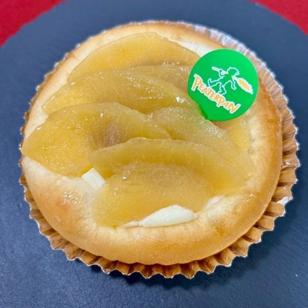 今年のクリスマスは”ごほうびパン”で　神田外語大生 × ピーターパンリンゴとチーズクリームの季節限定パンを企画