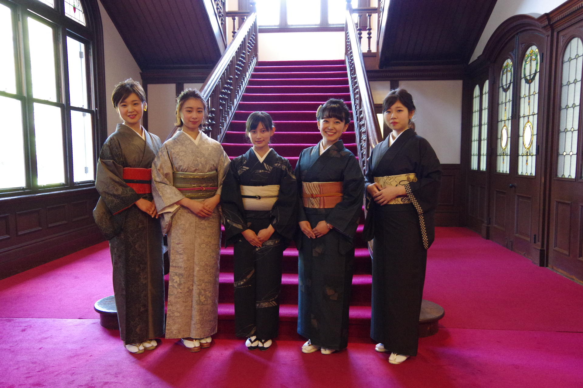 清泉女子大学が4月22日に毎年恒例のガーデンパーティーを開催 — ツツジの季節に新入生を歓迎する学生主催イベント