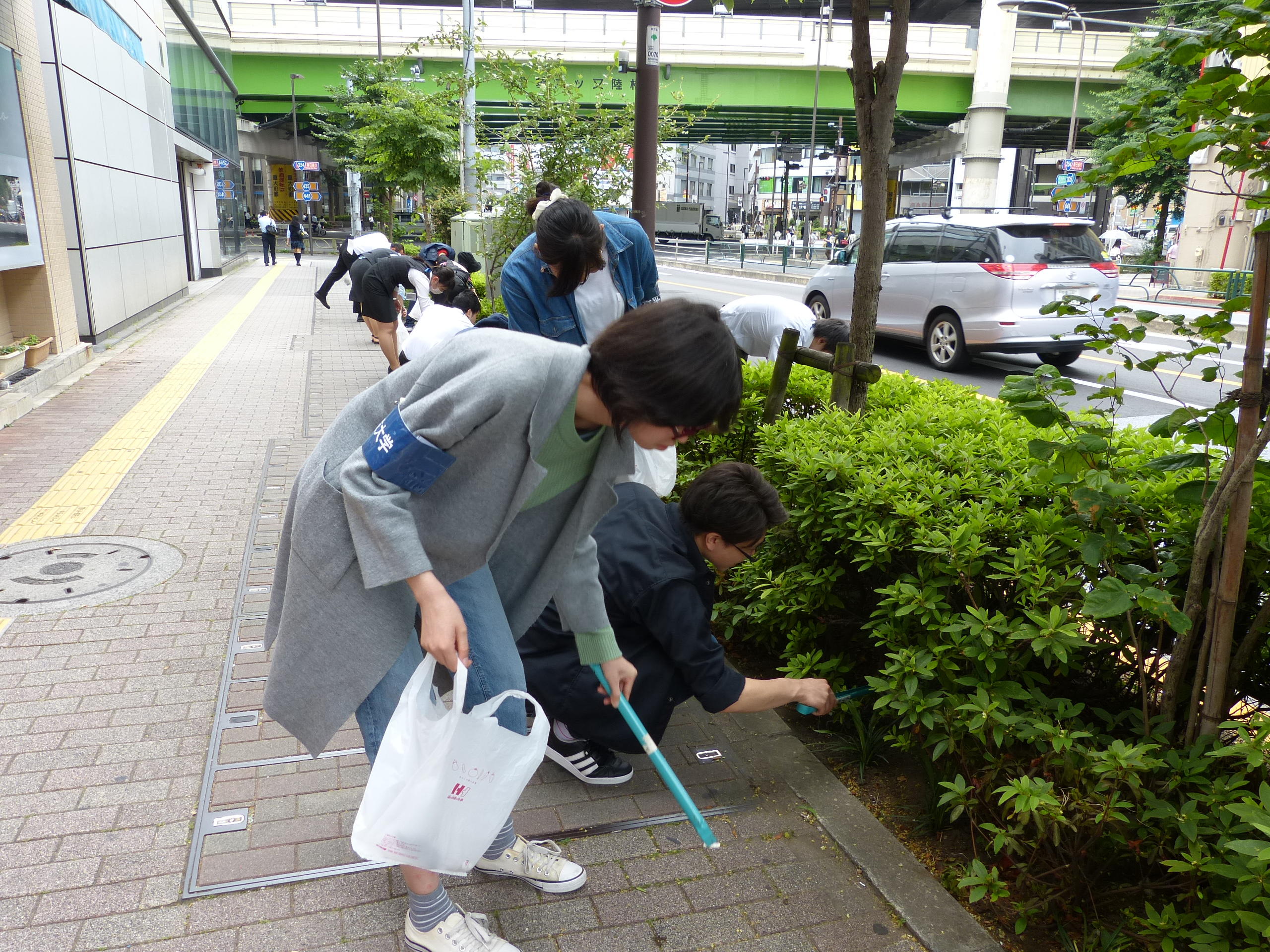 豊島区、中野区の清掃活動に参加 — 帝京平成大学