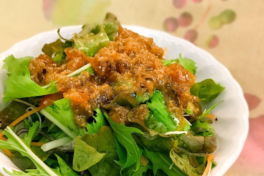 中央大学経済学部 伊藤伸介ゼミの学生が八王子ショウガを使ったドレッシングを考案 — 多摩市、稲城市のレストランやショップでメニューを提供