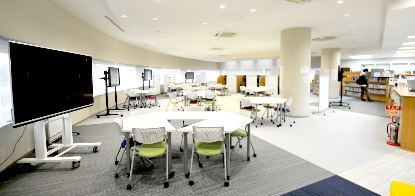 法政大学市ケ谷キャンパスに新たにアクティブ・ラーニングのための空間「ピア・ラーニング・スペース」が開設 — 大型モニターやＰＣのほか、アクティブラーニングのためのツールが自由に利用可能