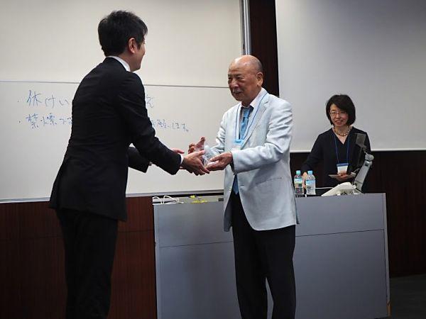 日本経済大学・落合康裕准教授の著作『事業承継のジレンマ：後継者の制約と自律のマネジメント』が「ファミリービジネス学会賞」および「名東賞」を受賞 — 本邦初の経営承継の本格的研究