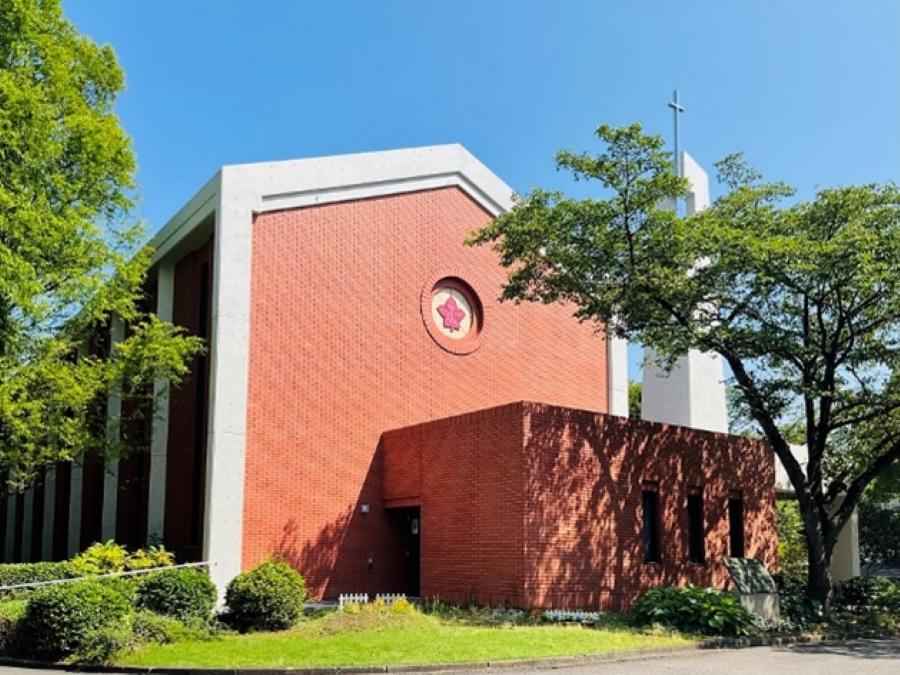 東洋英和女学院大学が学部再編を構想中、2026年4月から1学部3学科体制に ― 学びの方向性やカリキュラムを明確化するコース制や領域横断プログラムの導入も予定