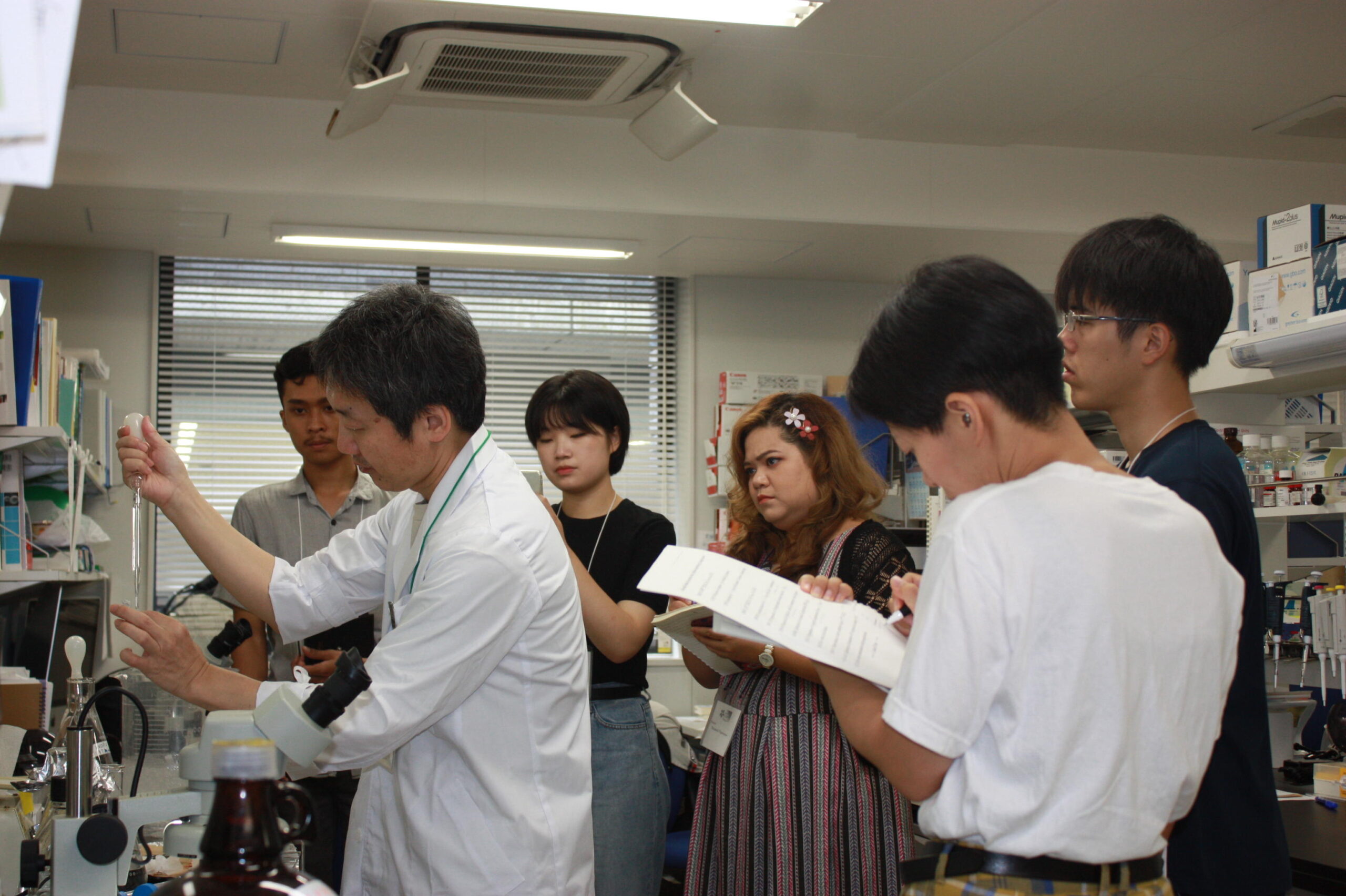 京都産業大学生命科学部と大学院生命科学研究科は、大韓民国・タイ王国・インドネシア共和国から研修生を受け入れ、食と生命科学を理解するグローバル人材の育成に取り組む — JST採択事業「さくらサイエンスプラン」