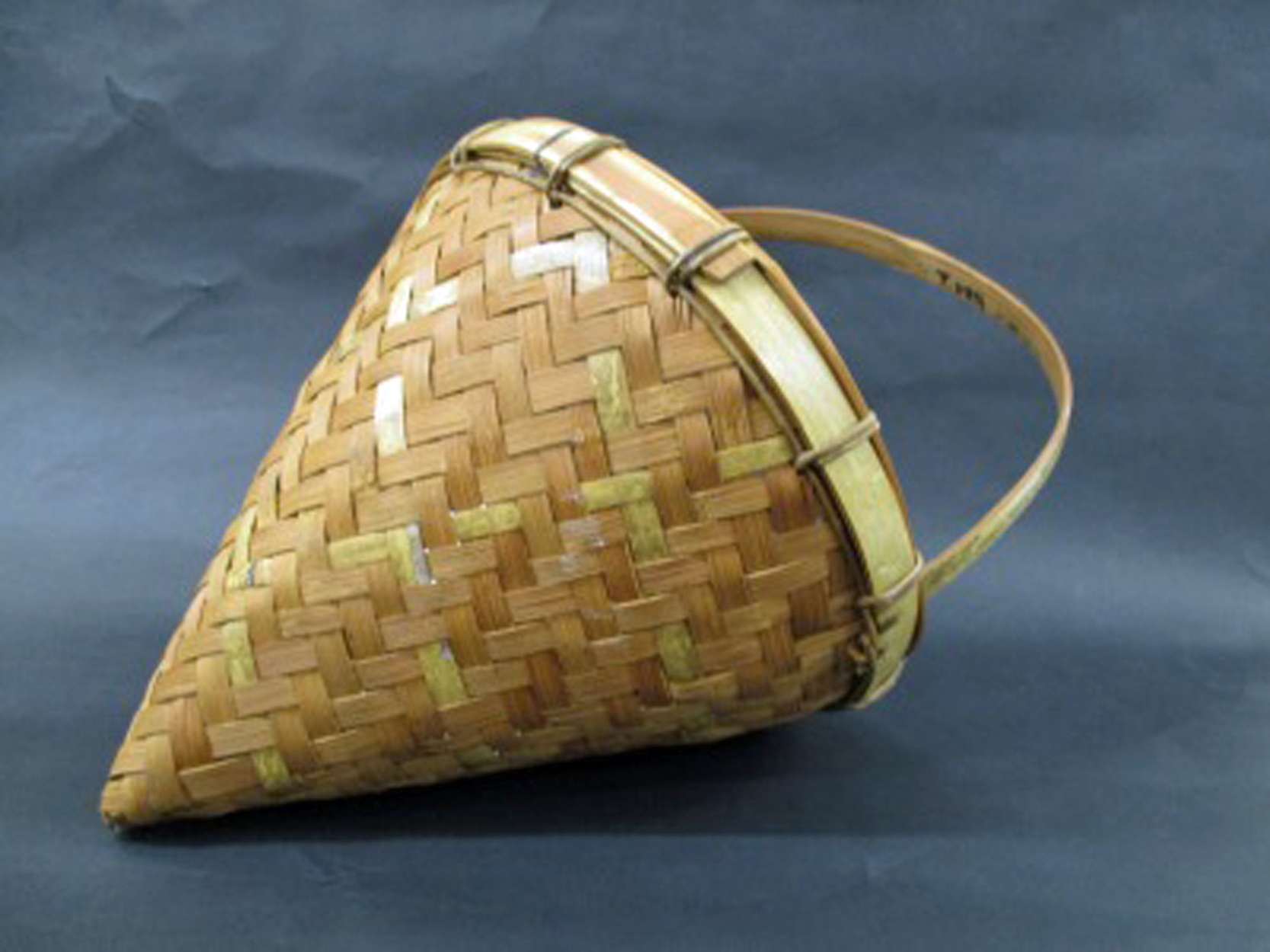 駒沢女子大学が10月17・18日に博物館学実習館で「食の隠れた主役 ～だし＋調味料～」展を開催  — 博物館学実習生が展覧会をプロデュース