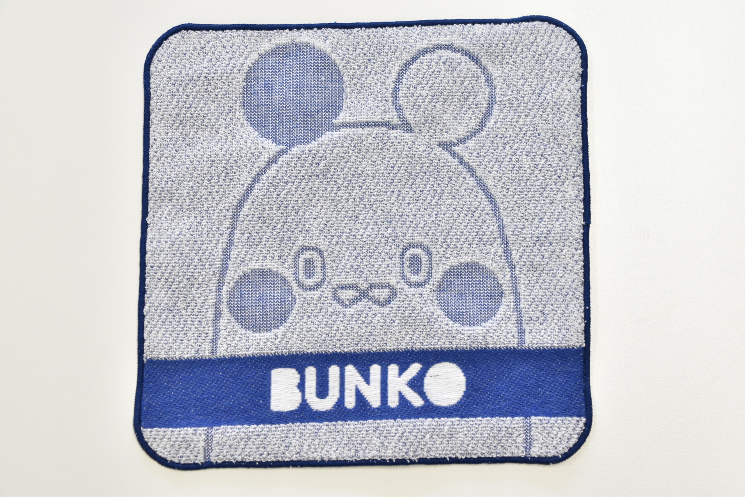 紀伊国屋書店が「活躍する卒業生 文教大学編」を開催。文教大学卒業生である芥川賞・直木賞作家の著書を展示・販売。