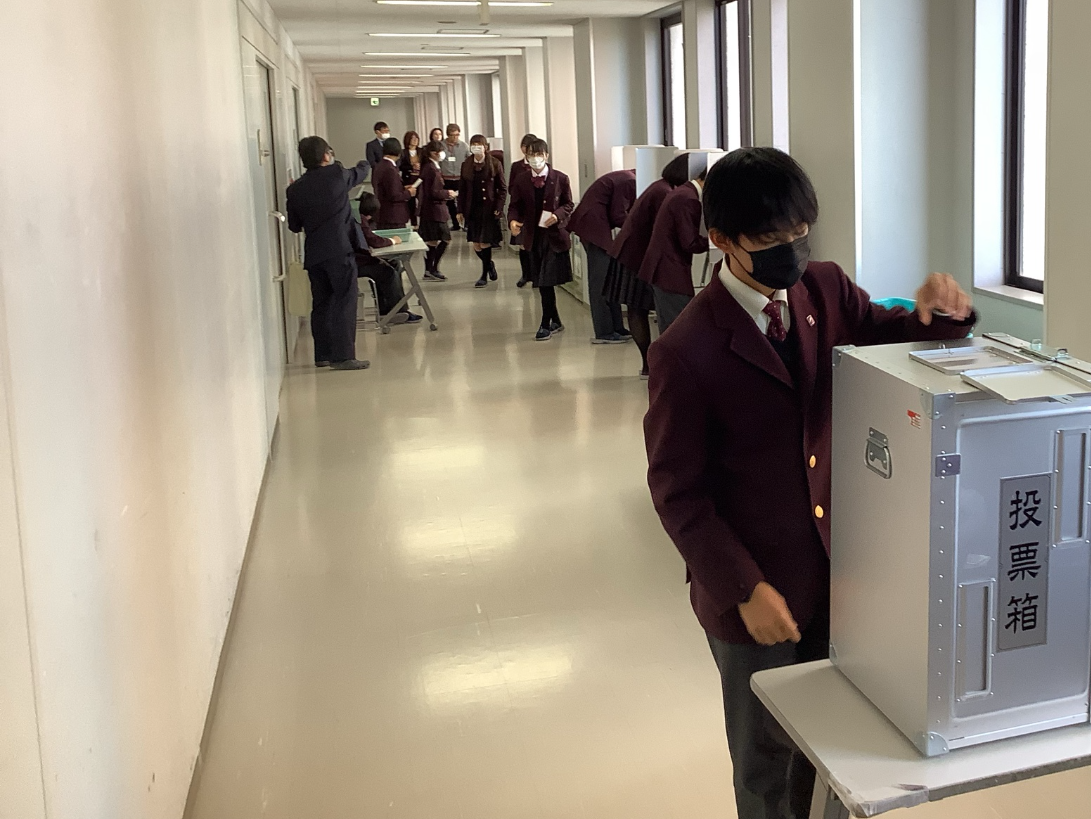 １５歳からの主権者教育～模擬選挙(投票)から考えよう日本の未来～２月１５日、「第６回 常翔学園中学校 模擬選挙」を開催–常翔学園中学校