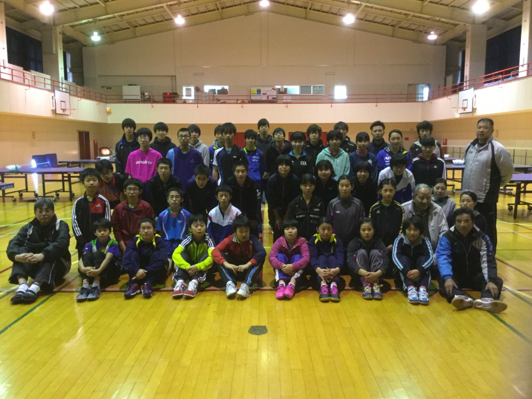 東日本国際大学で卓球の福島県小・中学生選抜強化合宿が開催 — 「次世代のトップ選手」育成のため学生らが全面協力