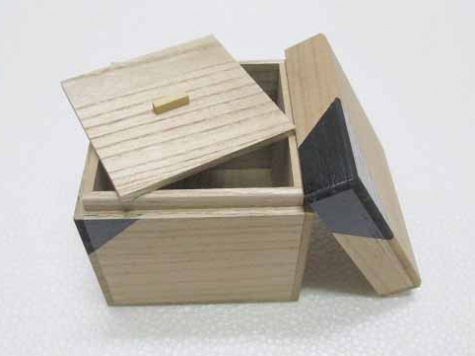 桐の町・埼玉県本庄の地域産業の活性化を目指す — 芝浦工業大学の学生が伝統工芸をリデザインした食品収納箱「桐CUBE」が商品化