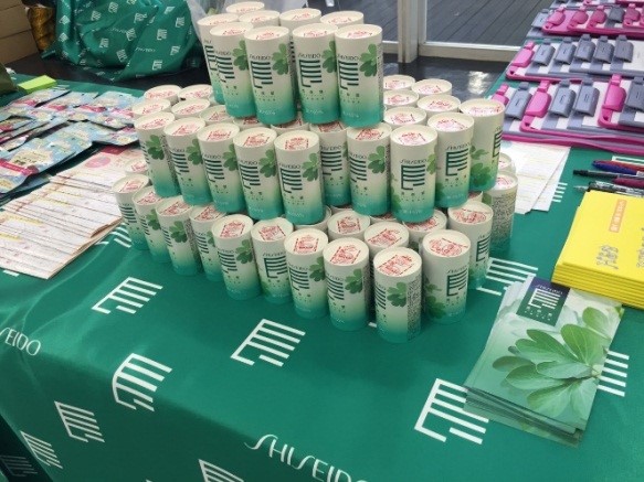 昭和女子大学×資生堂共創プロジェクトで、学生が若者向けの新しい販売戦略を提案 — どうすれば女子大生は美容健康食品を買いたくなるのか