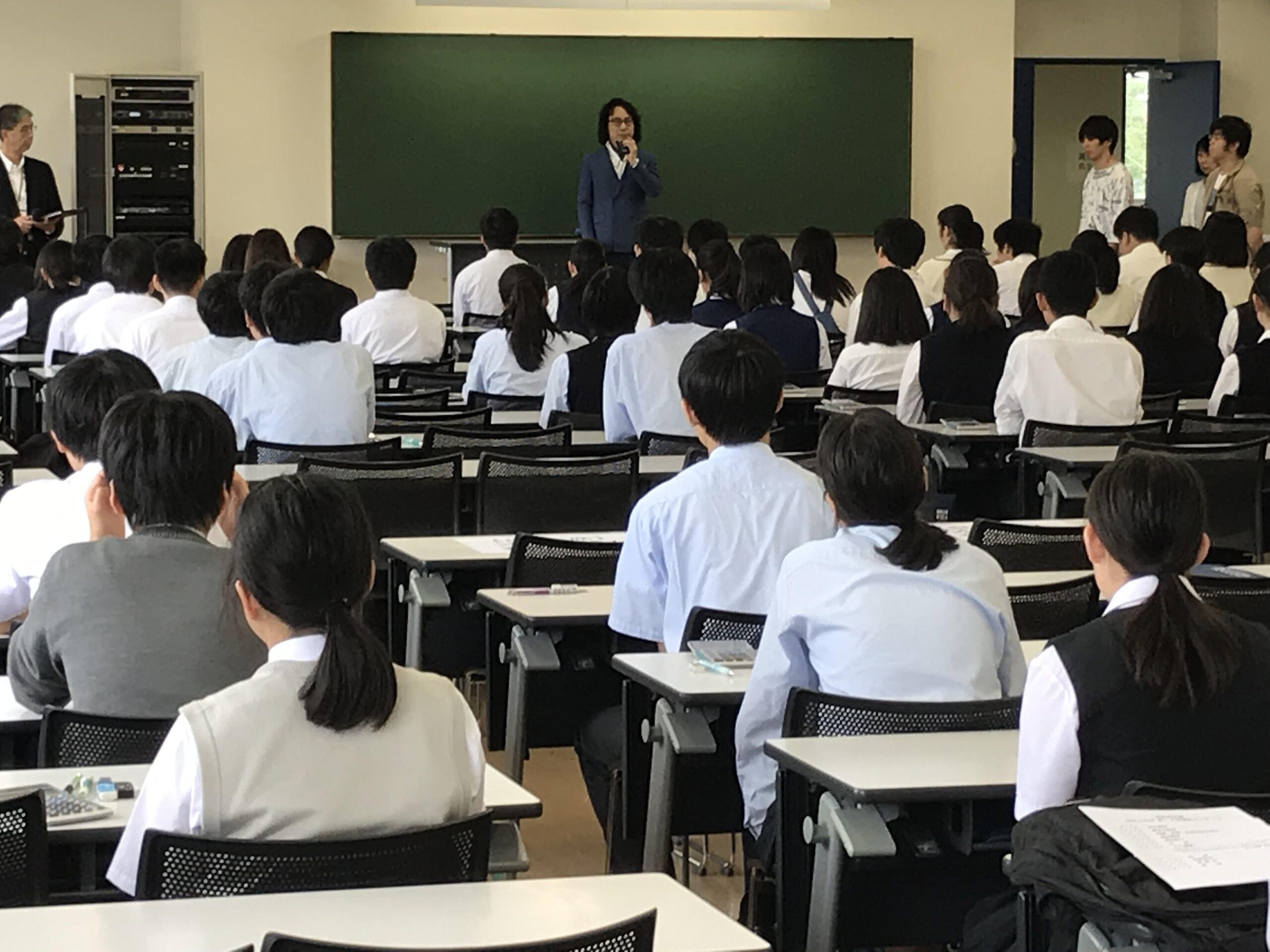 江戸川大学が高校生対象の「第14回簿記コンクール」を開催 — 18校28チームの89名が挑戦し、埼玉県の狭山経済高校が団体戦・個人戦ともに優勝