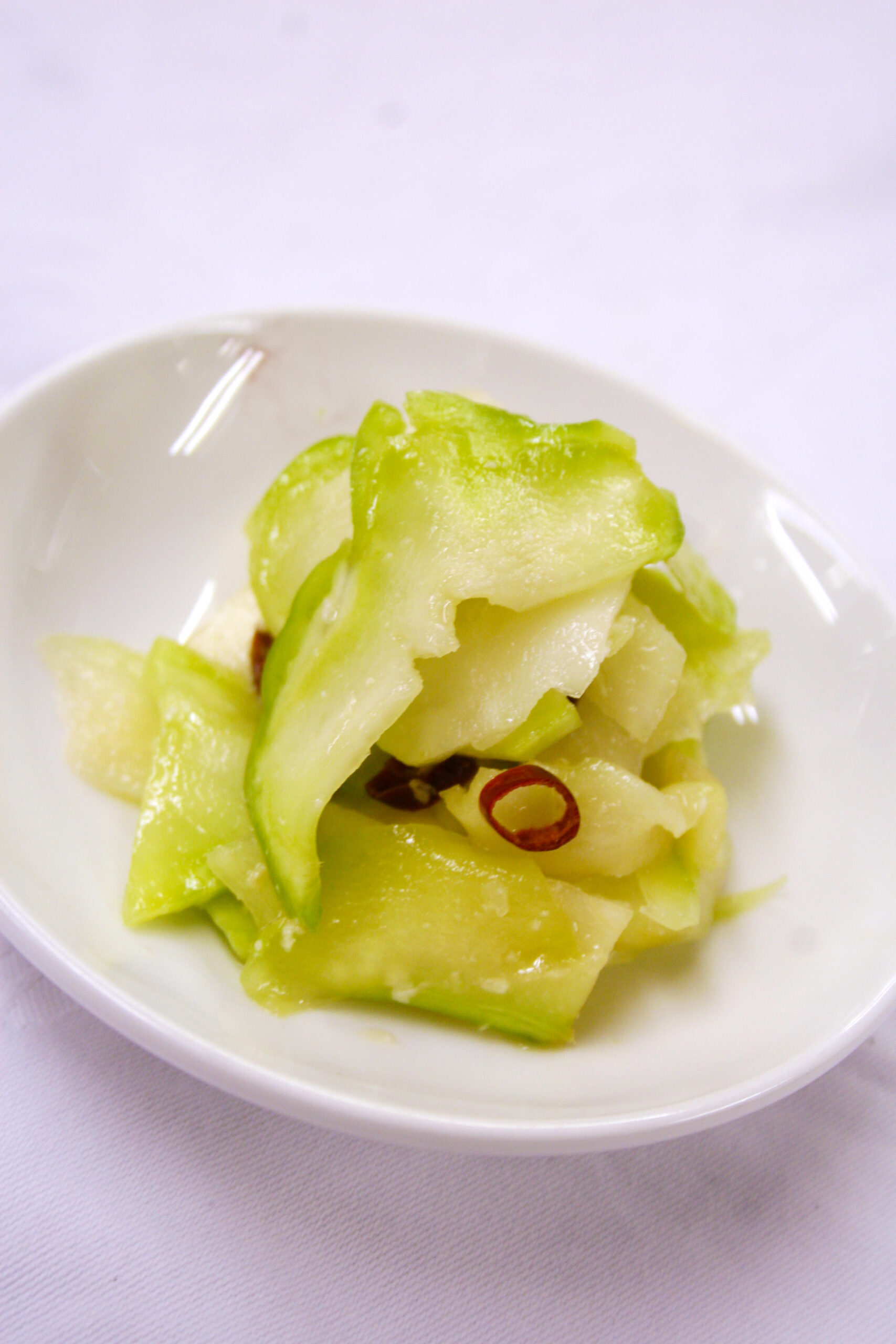 農学部生が育てた、生のザーサイを使用したメニューを中国料理レストラン桃谷樓各店にて提供 — 近畿大学