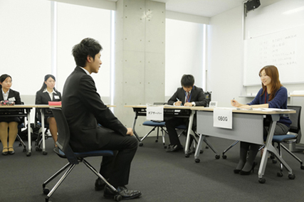 武蔵大学が11月5日に「第13回卒業記念回生ホームカミング」を大学祭と同時開催