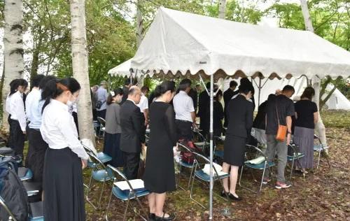小樽商科大学が8月15日に「緑丘戦没者慰霊祭」を挙行 ― 学徒出陣で戦争の犠牲になった学生を偲ぶ