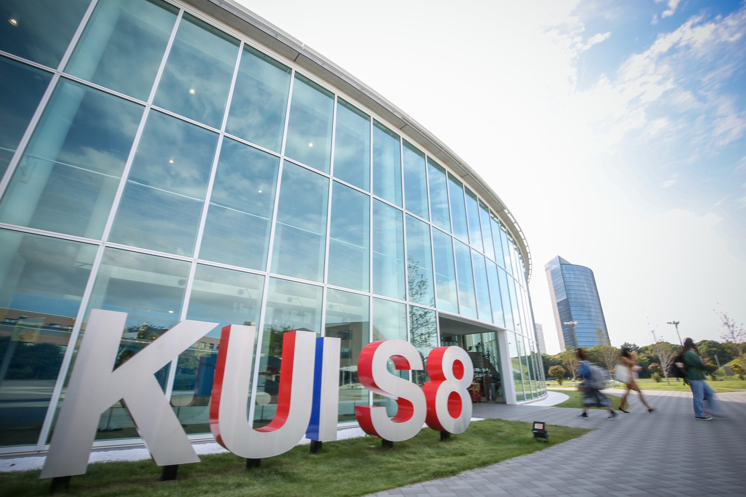 神田外語大学 「THE世界大学ランキング日本版2022」において教育充実度、国際性の2分野で高い評価 — 全国私立大学総合ランキング第11位！