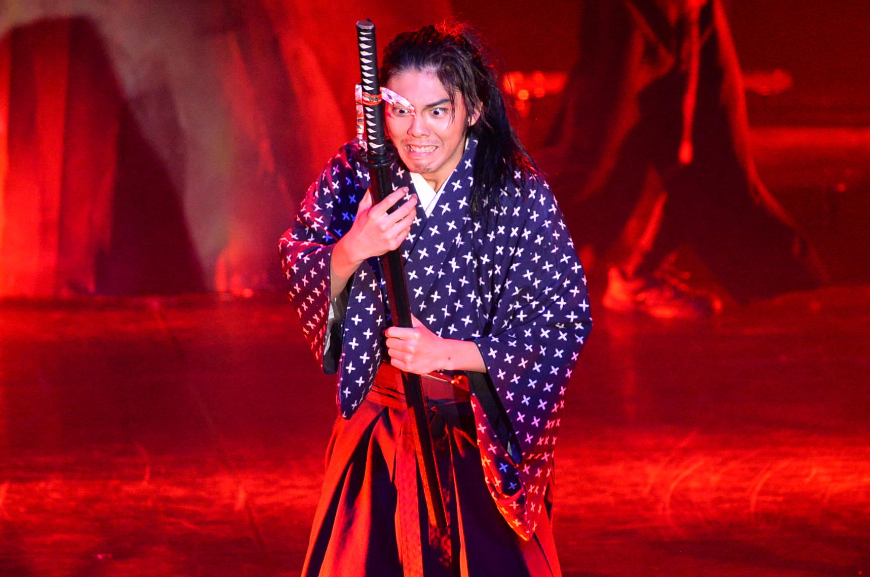 クラーク記念国際高等学校が2月15日（木）より表現を中心に学ぶ高校生による舞台演劇「花の紅天狗」を公開。毎年約4000名の観客動員数を記録する舞台公演。