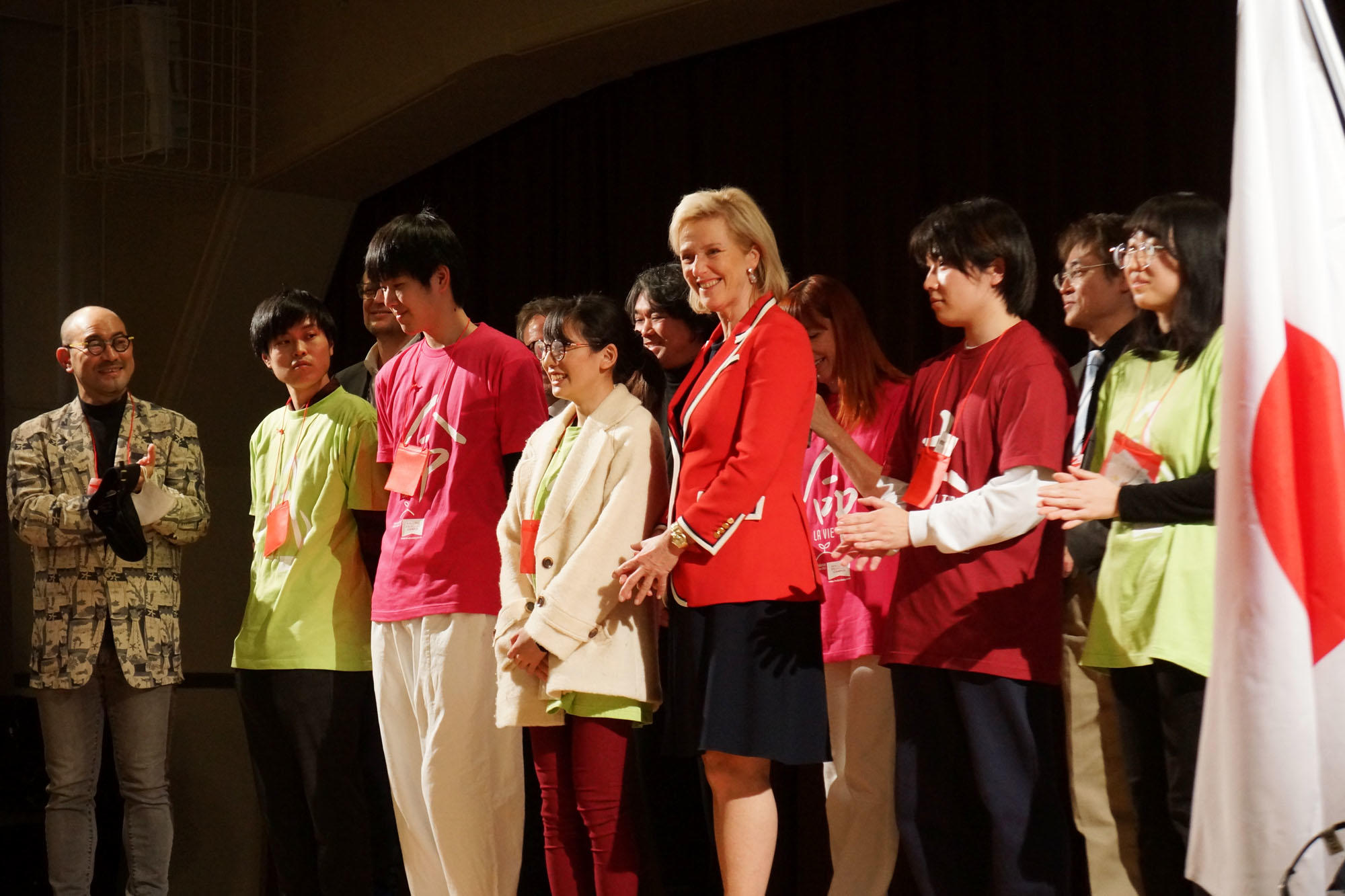 大阪電気通信大学の学生が「Belgium×Japanゲームジャム2022」に参加 — アストリッド・ベルギー王国王女殿下が発表授与式に参加