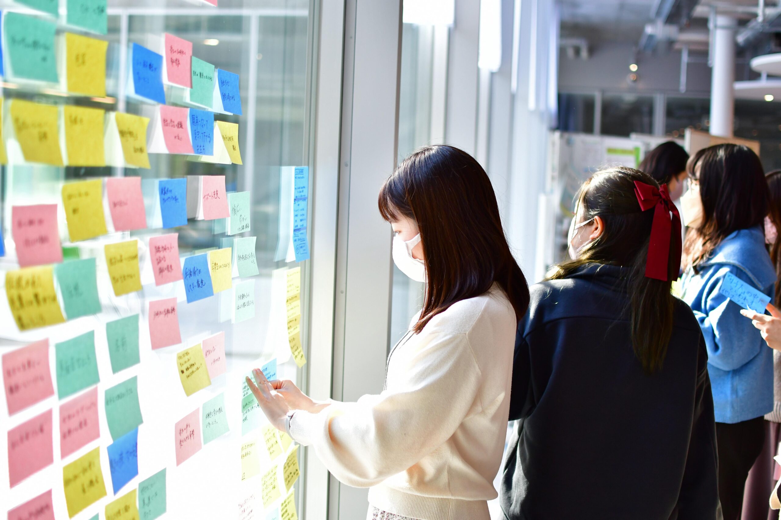 日本女子大学が新タグライン「私が動く、世界がひらく。」を策定　– 学生および教員によるセッションを経て、未来に向かう大学の姿勢を表現 —