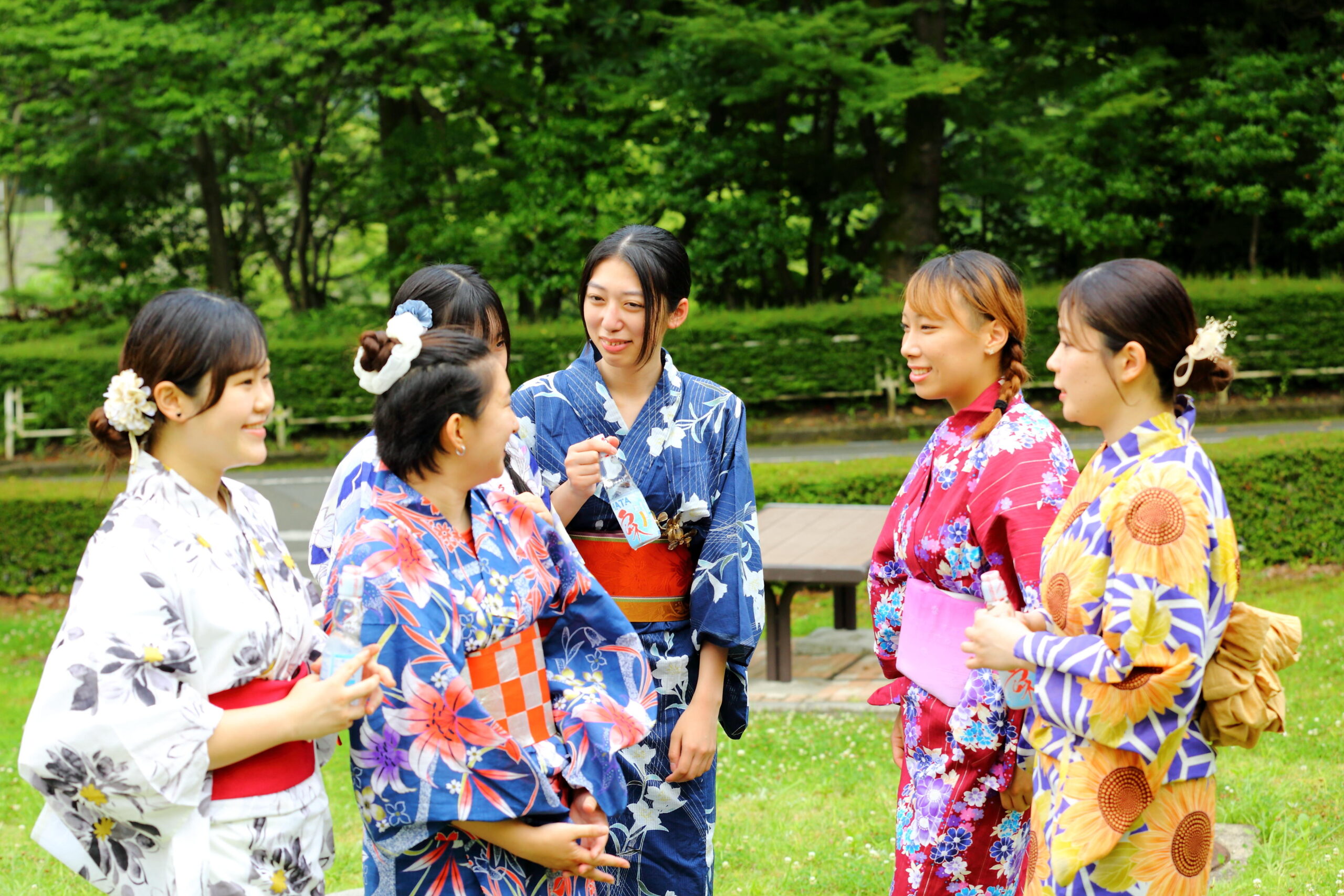 【拓殖大学】～浴衣で授業、手ぶらで書道～世界42ヵ国・地域の学生たちが楽しむ「日本文化体験ウィーク」を開催