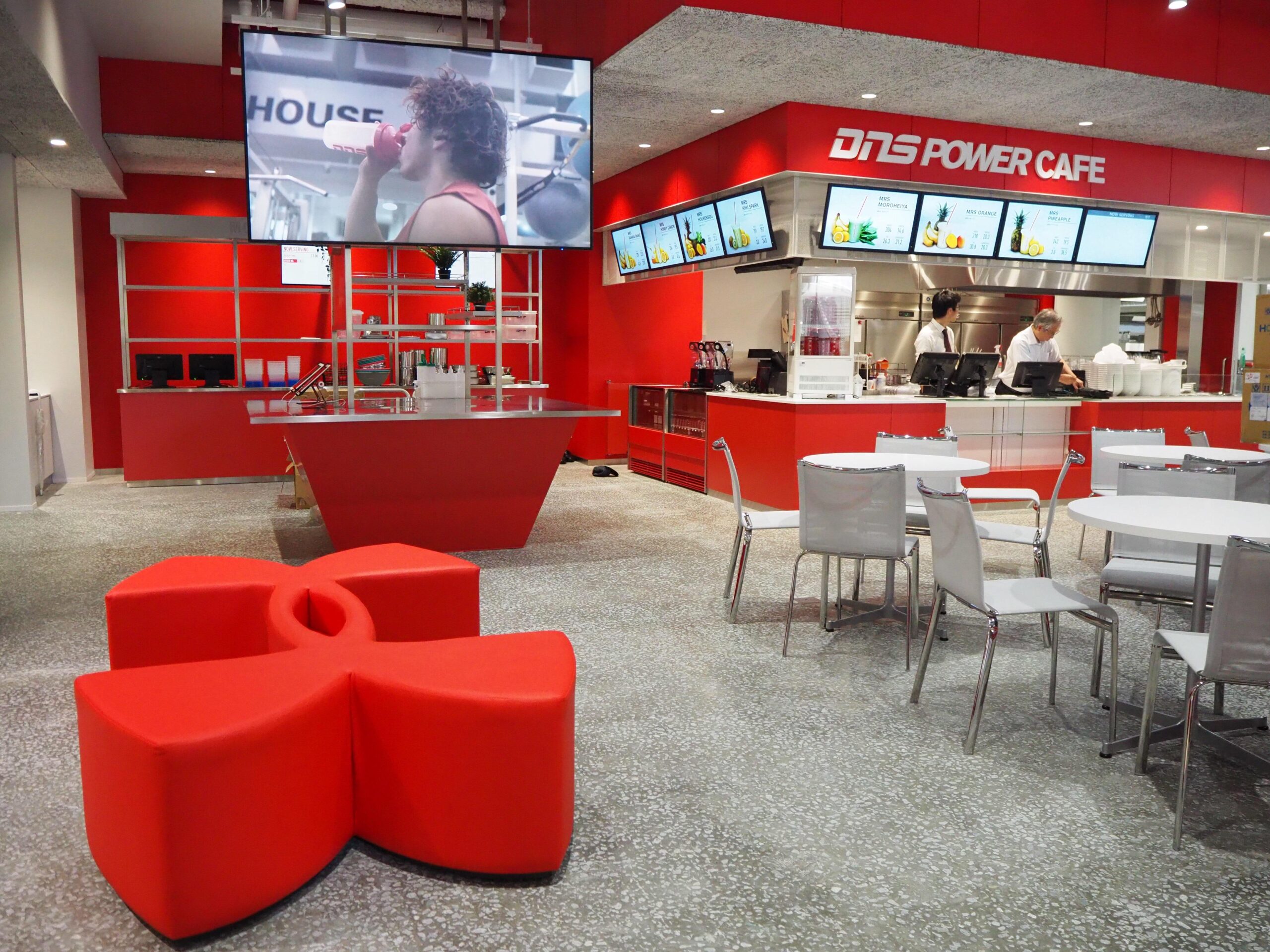 次世代型新食堂 9/12 OPEN！　アプリでのカスタマイズ注文やキャッシュレス決済が可能に　米国アンダーアーマーを日本で展開する（株）ドーム監修 日本の大学初 プロテイン入りのメニューも販売