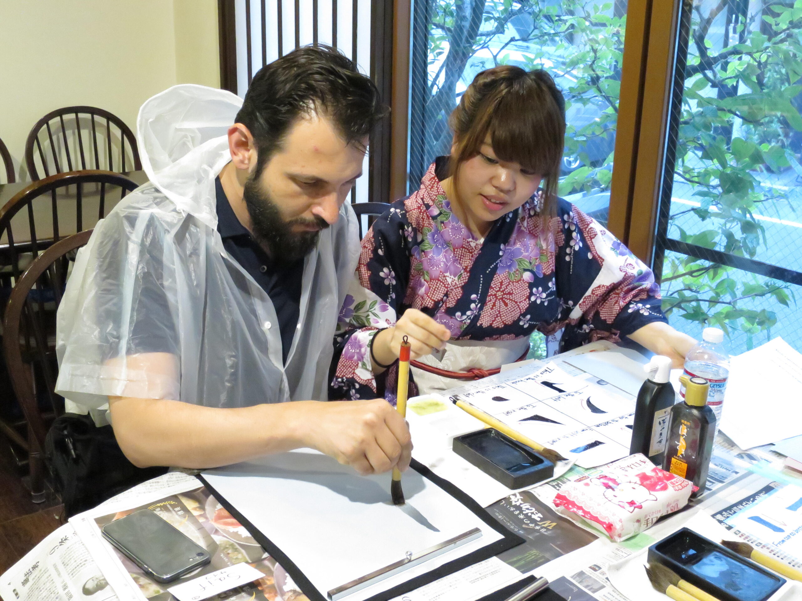 大学生が企画から実行までを推進する「プロジェクトマネジメント」教育の一環として「Shodo Experience（書道エクスペリエンス）」を開催 – 外国人観光客に「書道」をレクチャー – 10月24日、31日、11月14日、21日（水）