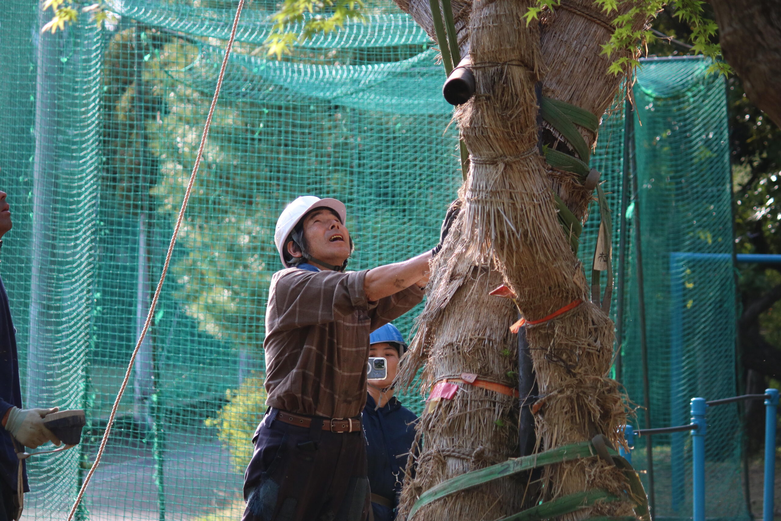 【武蔵大学】伐採される木々を救いたい！ 国立第二小学校から武蔵大学へ ― 桜ともみじが植樹されました ―