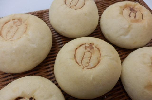 地元ベーカリーと、コラボレーション — 三浦野菜をふんだんに使ったパン2種を学生が企画 — 6月2日（日）販売開始～関東学院大学