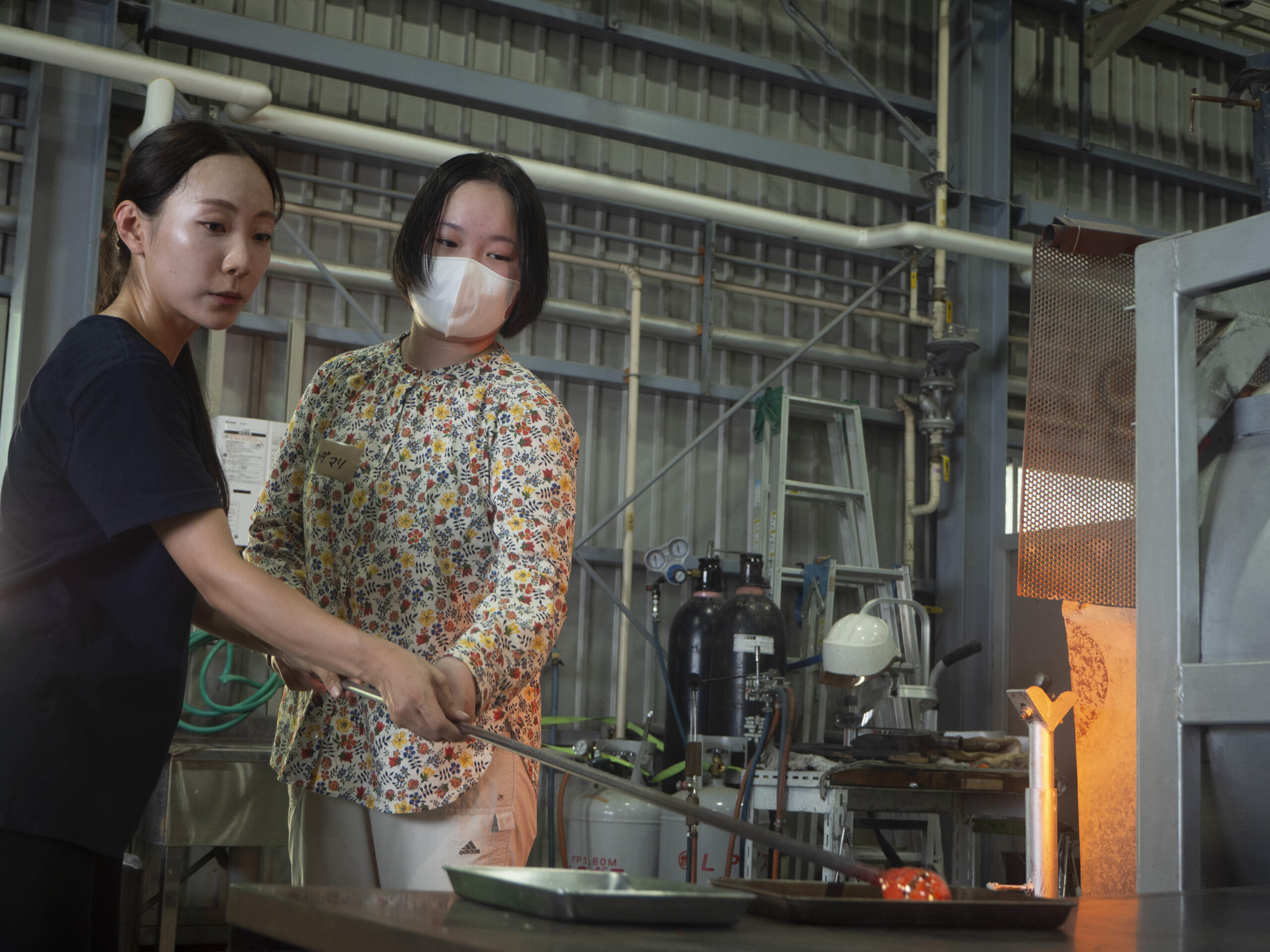 武蔵野学芸専門学校高等課程が東京藝術大学との連携授業「東京芸大サマーキャンプ」を実施 — 9コースの特別授業で次世代のアートを背負う生徒を育成