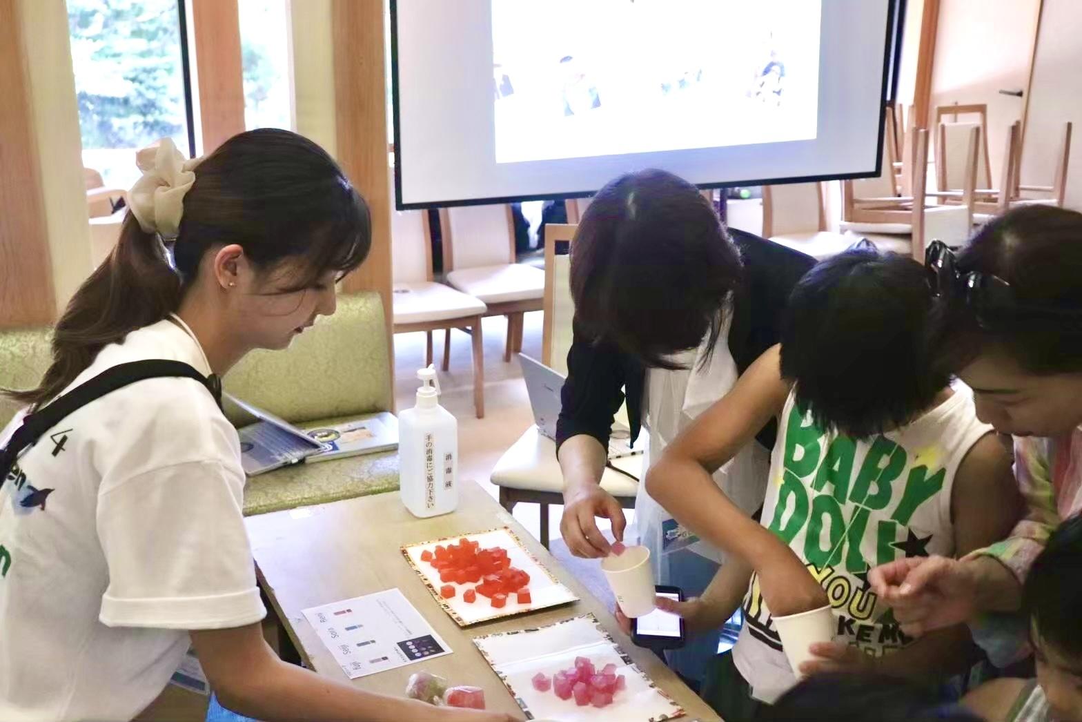 大山阿夫利神社でSDGsへの理解を深め、異世代コミュニケーションをはかる「手作り石鹸ワークショップ」開催 ～情報マネジメント学部柴田ゼミ生が地域活性化を目的に企画・運営～