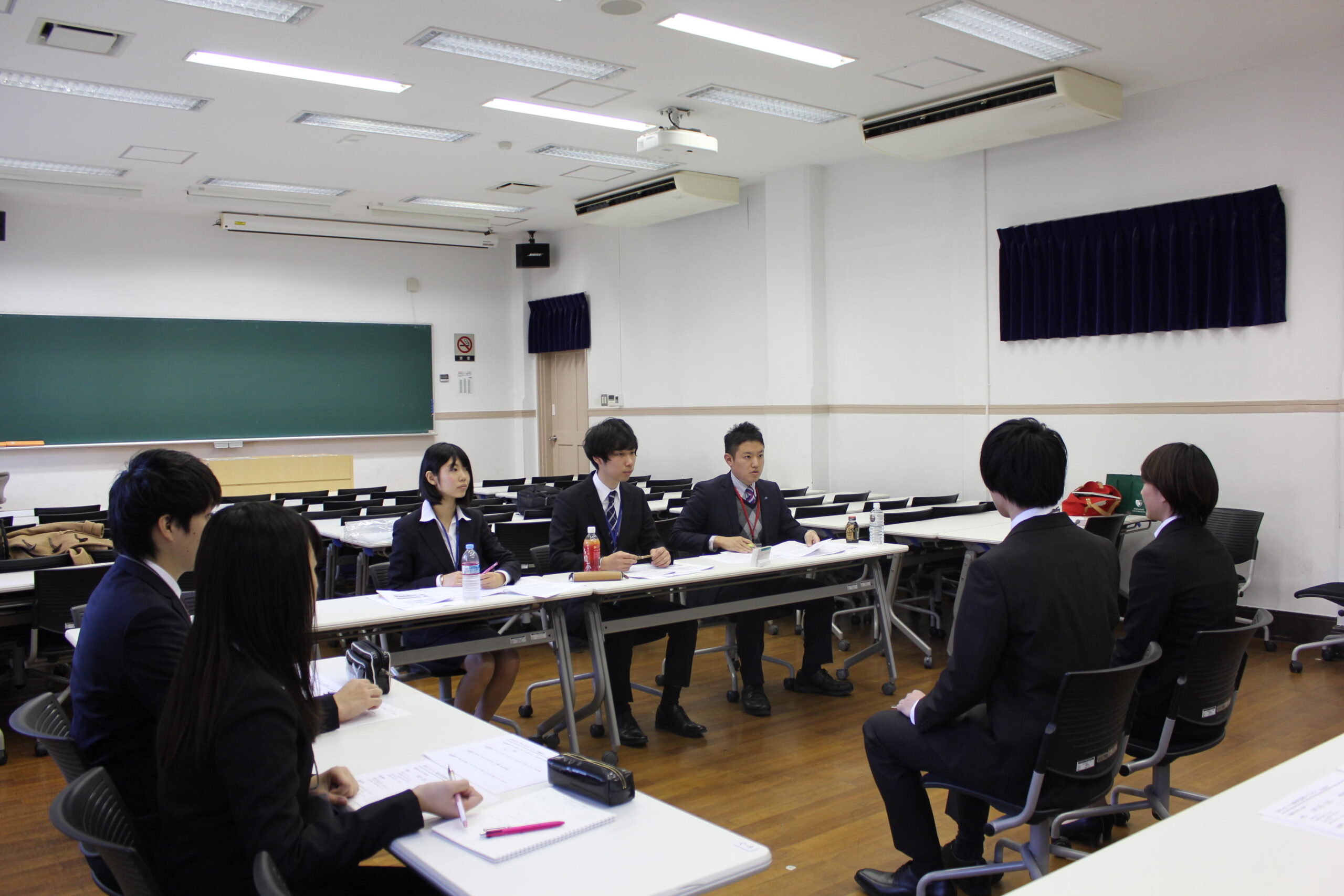 2/17（土） —  ”ゼミの武蔵”ならではの少人数制プログラム！ — 卒業生による実践的なキャリアサポート 「武蔵しごと塾 ～内定力強化講座～」を開催