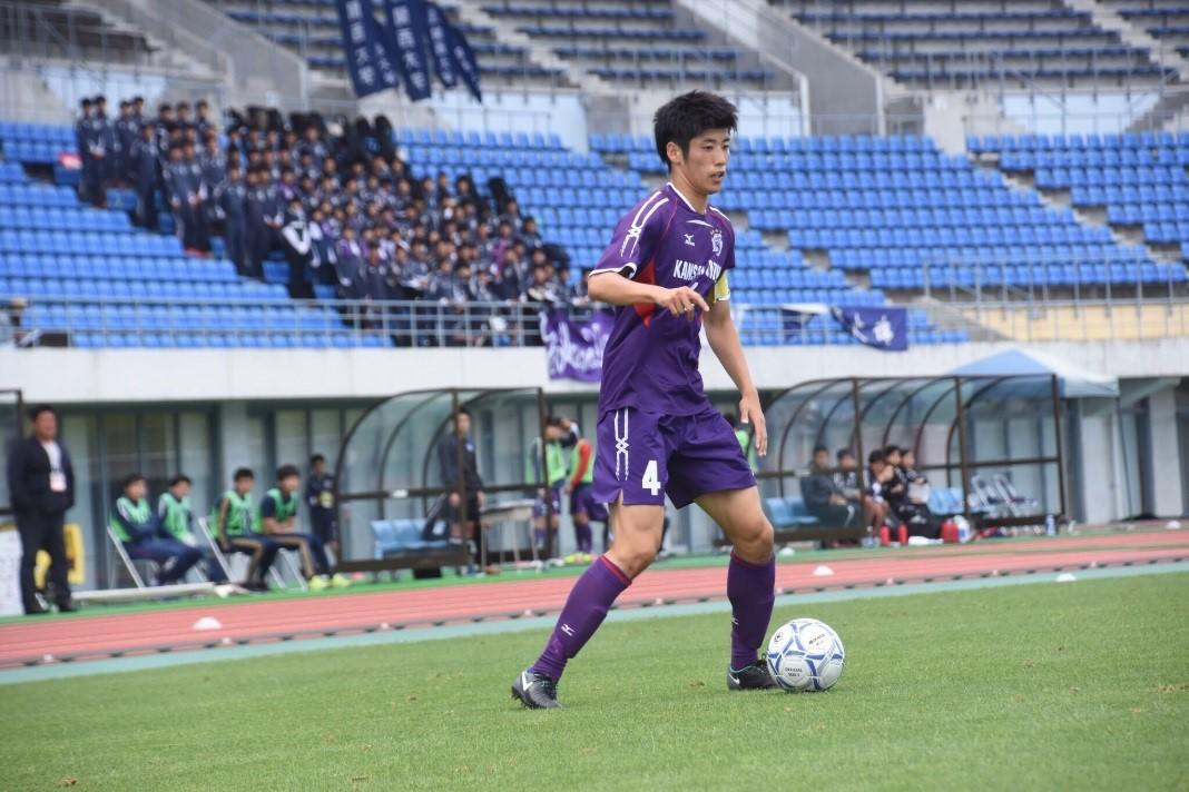 ◆関西大学体育会サッカー部から新たなJリーガーが誕生！◆冷静な判断力と無類の空中戦の強さを備えた頼れる主将荒木隼人さんがJリーグ・サンフレッチェ広島に入団内定！