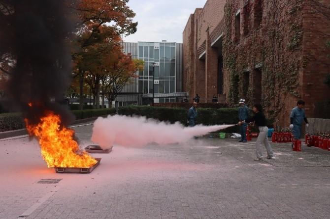 ◆阪神淡路大震災から30年。約1万人が参加、近隣住民とともに防災を学ぶ◆ 関西大学で「関大防災Day2025～広がれ！みんなの安全・安心！～」を実施 【日時】10月23日（木）12：00～15：00【場所】千里山キャンパス内各所
