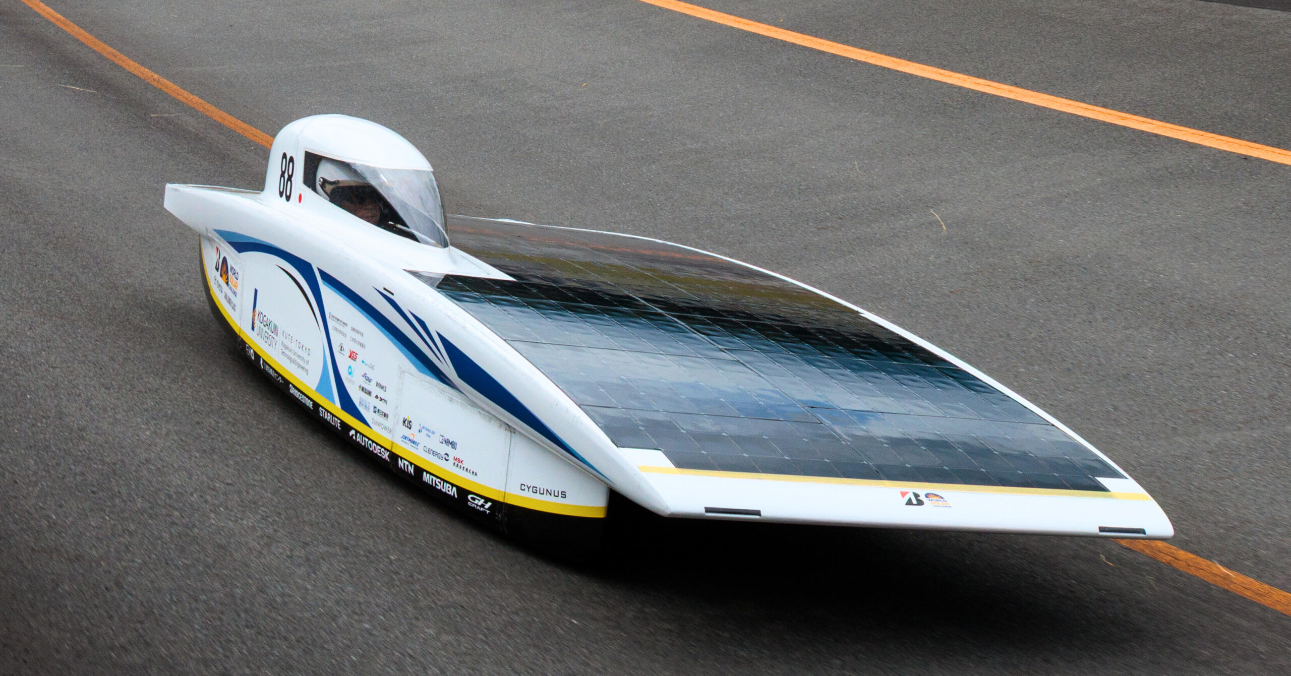 工学院大学ソーラーチーム、世界最高峰のレースに6度目の参戦 ― 初の実質内製マシン「CYGNUS」で挑む、学生主体の技術革新 ―