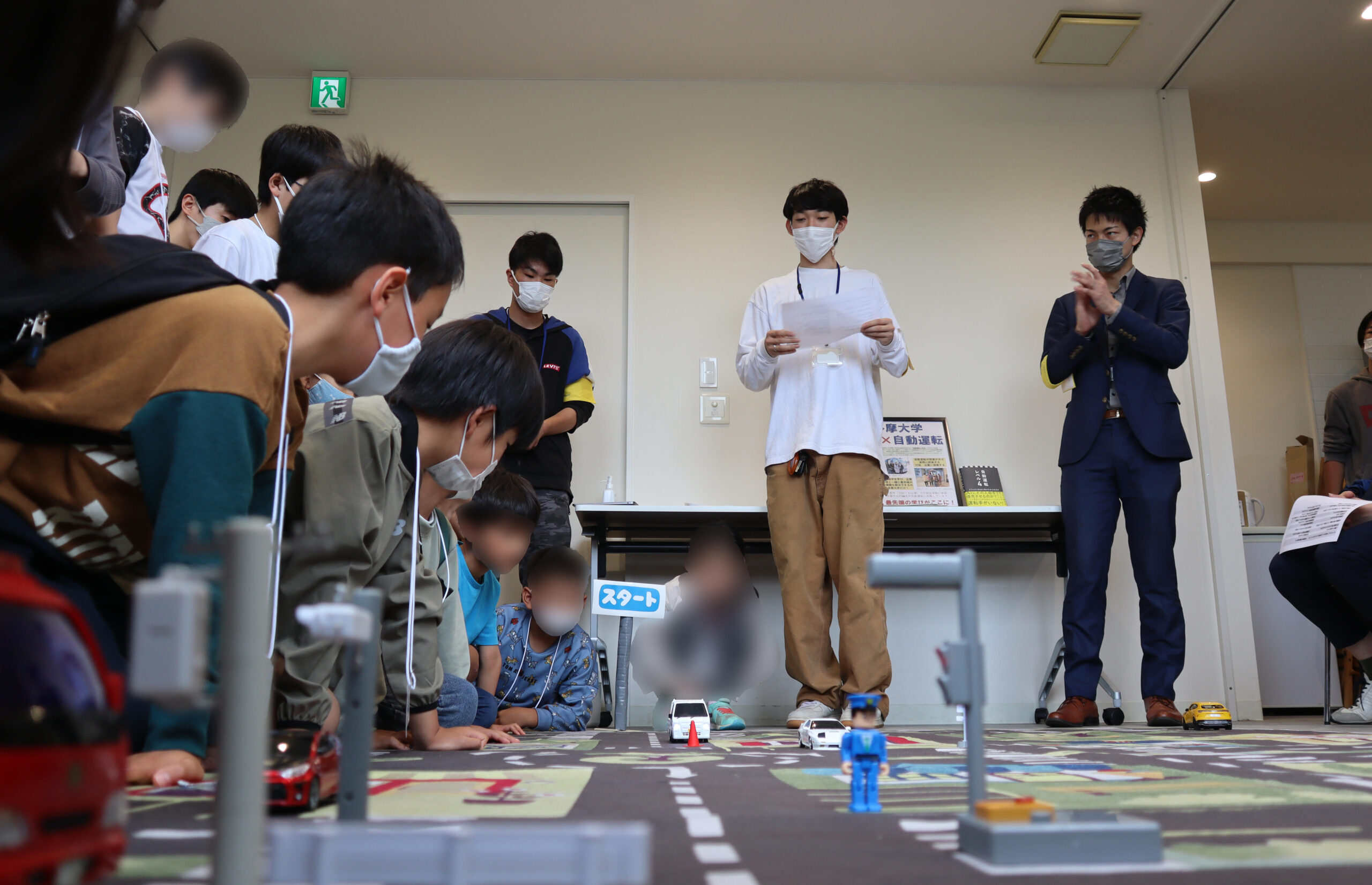 「マチカドこども大学」で多摩大学経営情報学部の樋笠尭士ゼミ生が「自動運転学」の学生講師として登壇