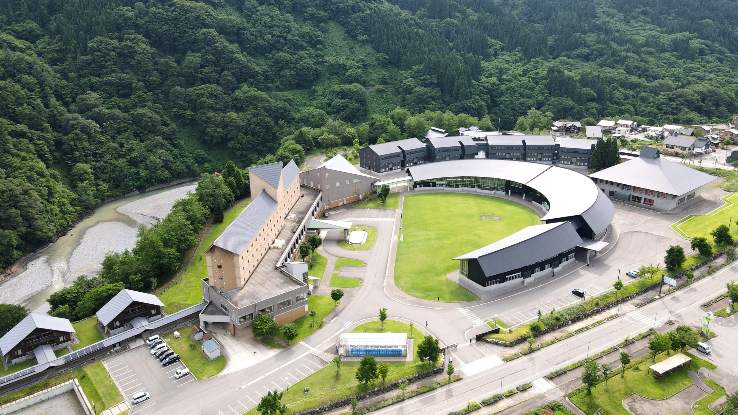 【国内外から入学】国際高等専門学校が令和７年度入学式